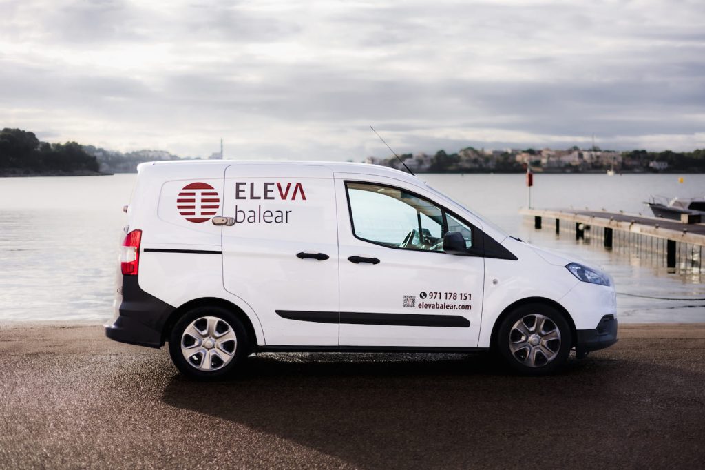 Instalación de ascensores en Mallorca, Menorca, Ibiza y Formentera con Eleva Balear. Tu socio en Movilidad Vertical.